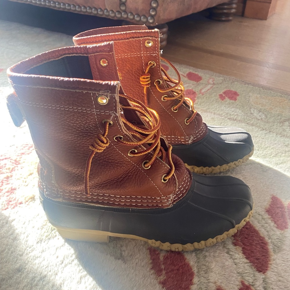 Bean boots